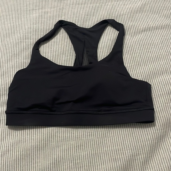 Lululemon Wunder Train Bra - Picture 1 of 3